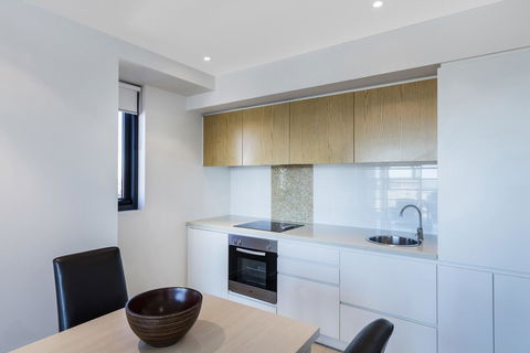IStay Precinct Adelaide - Inverell Accommodation 14