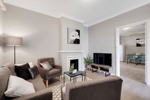 Cute And Cosy - Events, Workers, Getaways - Inverell Accommodation 8