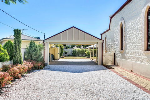 \'THE CHURCH\' Guest Home, Gawler Barossa Region - Inverell Accommodation 11