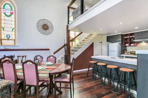 \'THE CHURCH\' Guest Home, Gawler Barossa Region - Inverell Accommodation 2