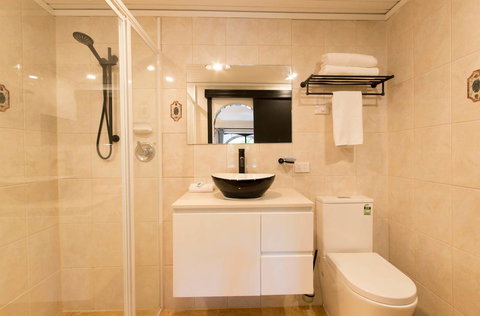 The Manor Basket Range - Inverell Accommodation 6