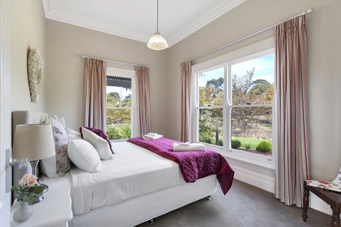 Grandview Accommodation - The Elm Tree Apartments - Inverell Accommodation 12