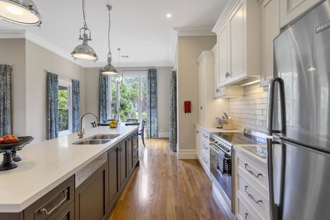 Grandview Accommodation - The Elm Tree Apartments - Inverell Accommodation 14