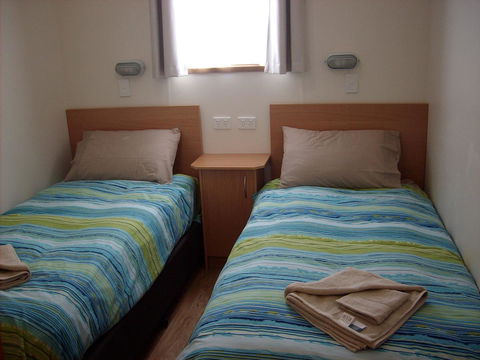 Jacko's Holiday Cabins - Inverell Accommodation 6