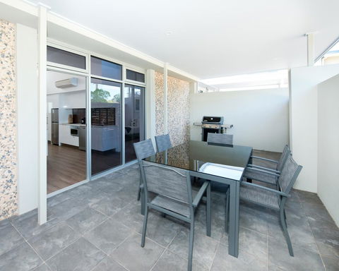 Loxton Courthouse Apartments - Inverell Accommodation 11