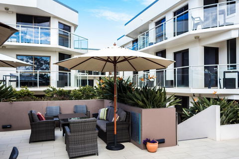 Bayview Beachfront Apartments, In Town Right On The Beach - Inverell Accommodation 26