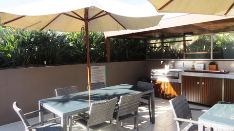 Bayview Beachfront Apartments, In Town Right On The Beach - Inverell Accommodation 23