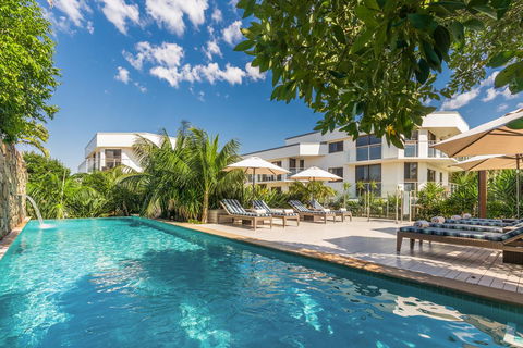 Bayview Beachfront Apartments, In Town Right On The Beach - Inverell Accommodation 6