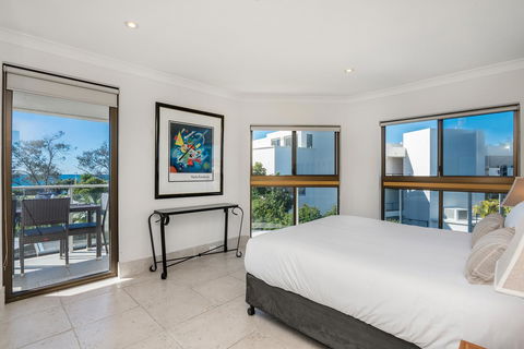 Bayview Beachfront Apartments, In Town Right On The Beach - Inverell Accommodation 37