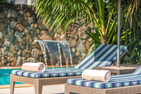 Bayview Beachfront Apartments, In Town Right On The Beach - Inverell Accommodation 4