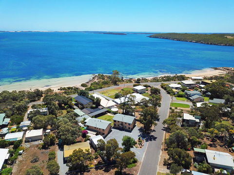 Longbeach Apartments - Inverell Accommodation 1