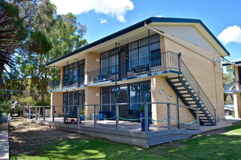 Longbeach Apartments - Inverell Accommodation 0