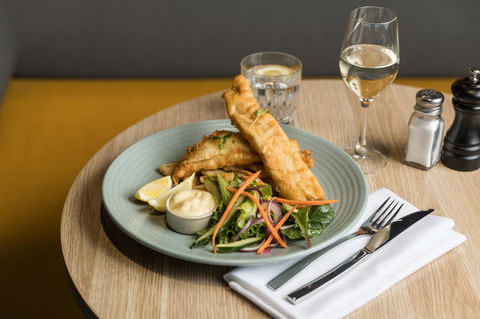 Rydges Pit Lane - Inverell Accommodation 8