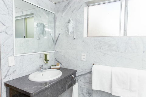 Bathurst Motor Inn - Inverell Accommodation 20