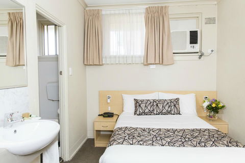 Bathurst Motor Inn - Inverell Accommodation 23