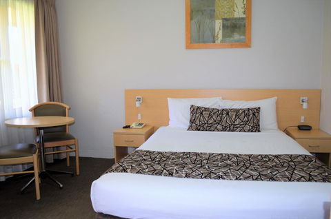 Bathurst Motor Inn - Inverell Accommodation 26