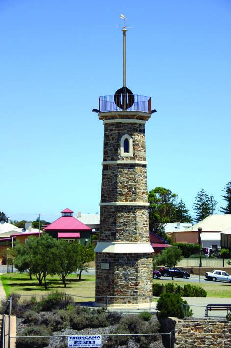 Semaphore Blue Apartments - Inverell Accommodation 5