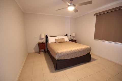 Port Vincent Motel & Apartments - Inverell Accommodation 5