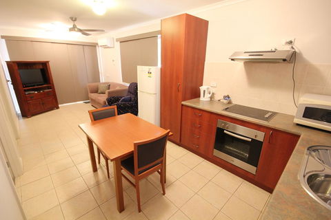 Port Vincent Motel & Apartments - Inverell Accommodation 7