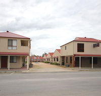 Port Vincent Motel  Apartments - Inverell Accommodation