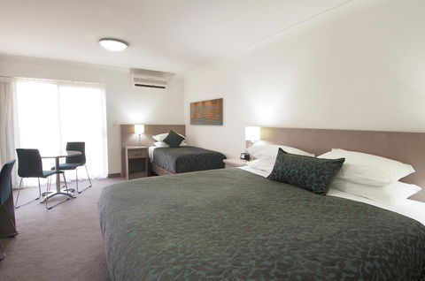 Loxton Community Hotel Motel - Inverell Accommodation 8