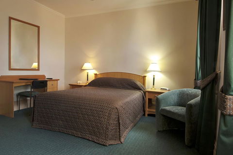 Loxton Community Hotel Motel - Inverell Accommodation 28