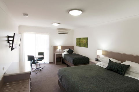 Loxton Community Hotel Motel - Inverell Accommodation 12