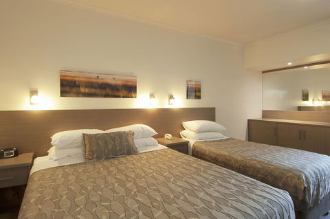 Loxton Community Hotel Motel - Inverell Accommodation 19