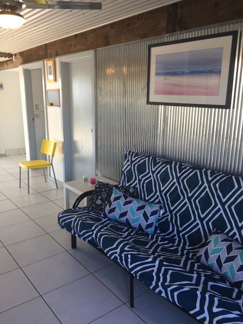 SHAKIN' SHACK - Inverell Accommodation 10
