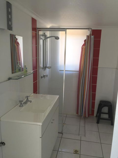 SHAKIN' SHACK - Inverell Accommodation 15