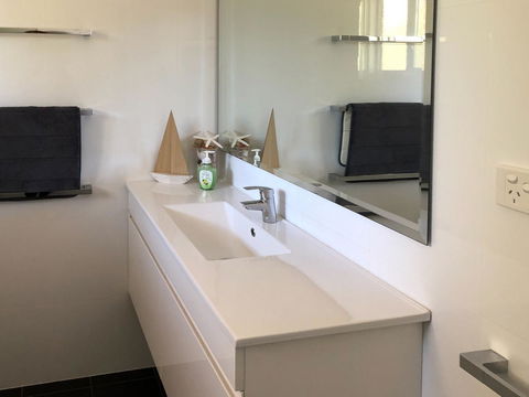 Beachview - Inverell Accommodation 22