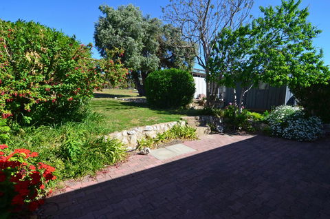 Beachview - Inverell Accommodation 32