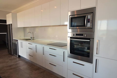 Beachview - Inverell Accommodation 12