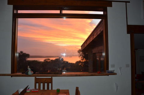 Of Stone & Wood Guesthouse - Inverell Accommodation 23