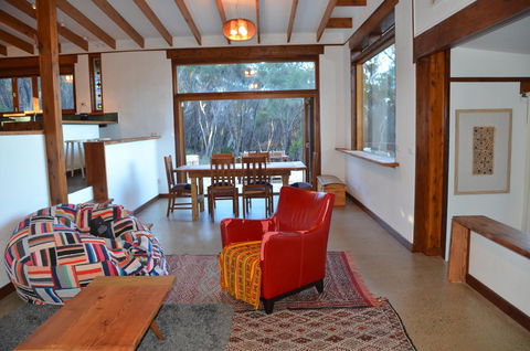 Of Stone & Wood Guesthouse - Inverell Accommodation 5