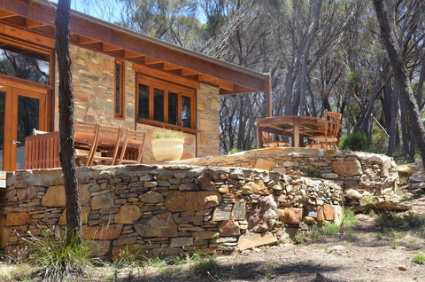 Of Stone & Wood Guesthouse - Inverell Accommodation 22