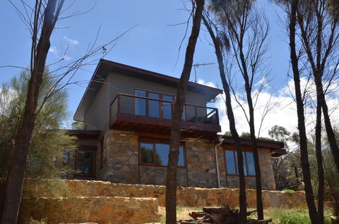 Of Stone & Wood Guesthouse - Inverell Accommodation 0