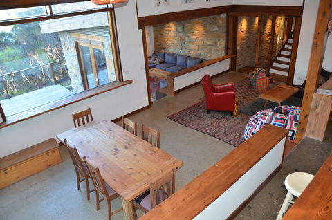 Of Stone & Wood Guesthouse - Inverell Accommodation 6