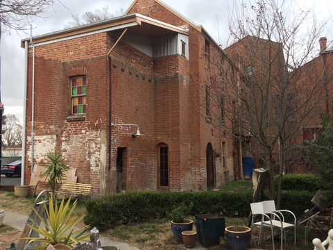 Original Hat Factory - Inverell Accommodation 5