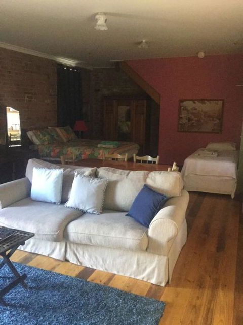 Original Hat Factory - Inverell Accommodation 2