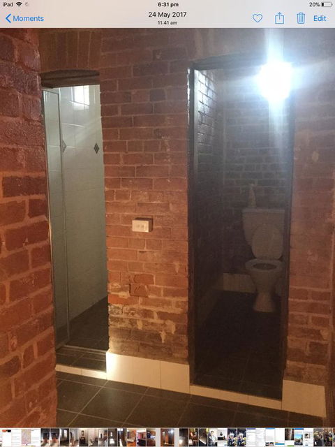 Original Hat Factory - Inverell Accommodation 3