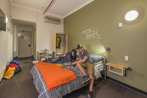 YHA Adelaide Central - Inverell Accommodation 36