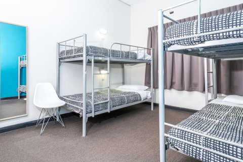 YHA Adelaide Central - Inverell Accommodation 33