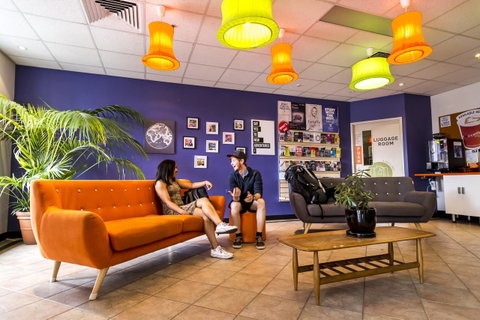 YHA Adelaide Central - Inverell Accommodation 24