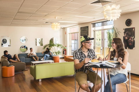 YHA Adelaide Central - Inverell Accommodation 35
