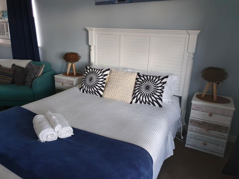 Court House - Studio - Inverell Accommodation 5