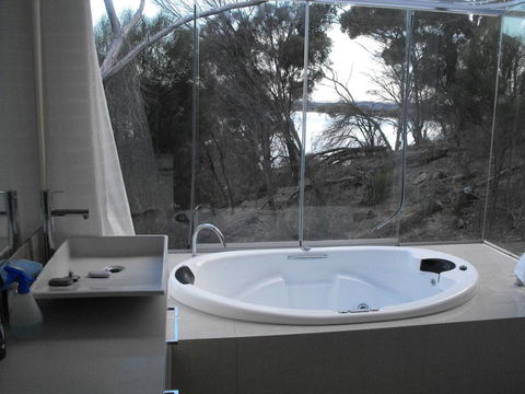 Saar River House - Inverell Accommodation 18