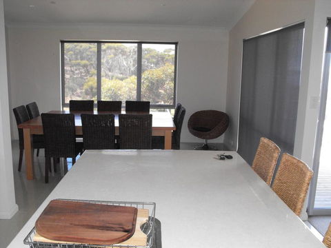 Saar River House - Inverell Accommodation 14