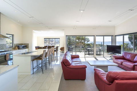 Saar River House - Inverell Accommodation 7