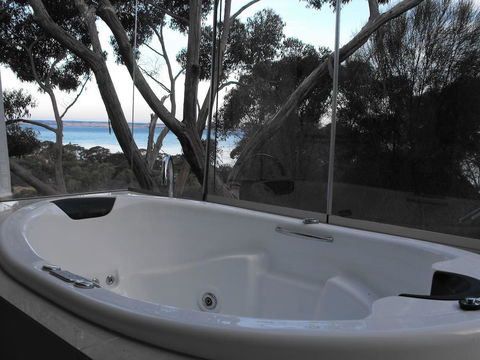 Saar River House - Inverell Accommodation 16